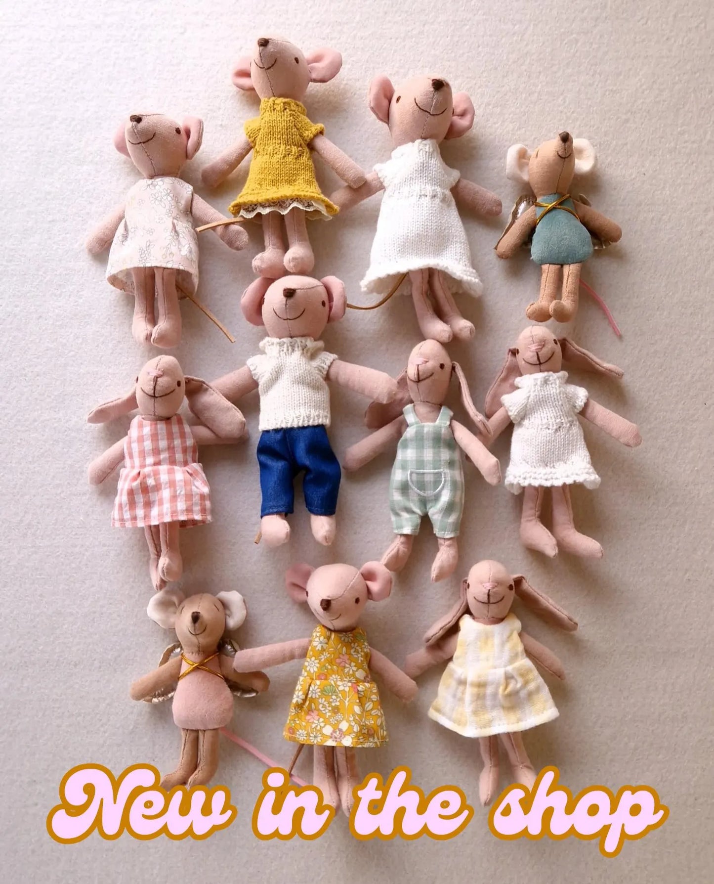 Pastellblüte – Puppenhaus im mittleren Kofferformat