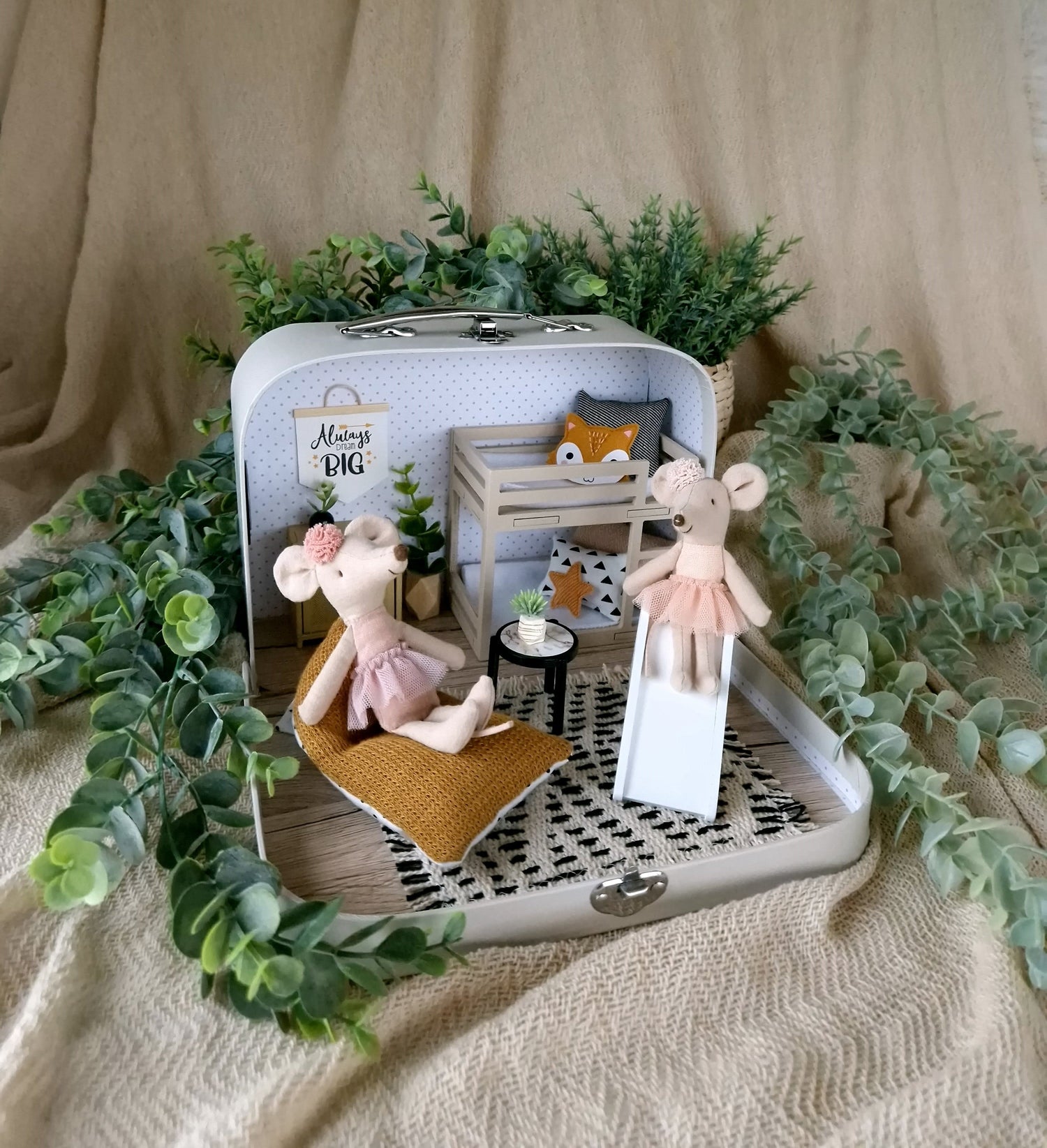Small Suitcase Dollhouse