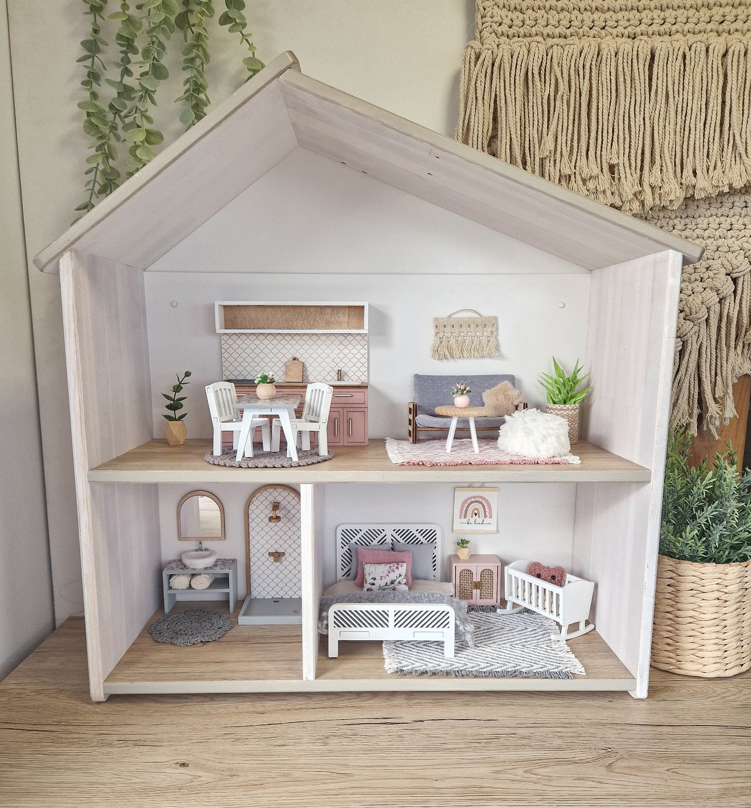 Dollhouse furniture sets