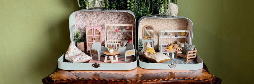 Suitcase Dollhouses