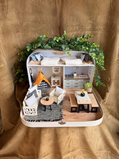 Die Übernachtungssuite – Großes Koffer-Puppenhaus