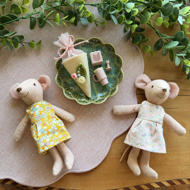 Mini-Schultüte – Handgefertigte Miniatur-Schultüte für kleine Freunde