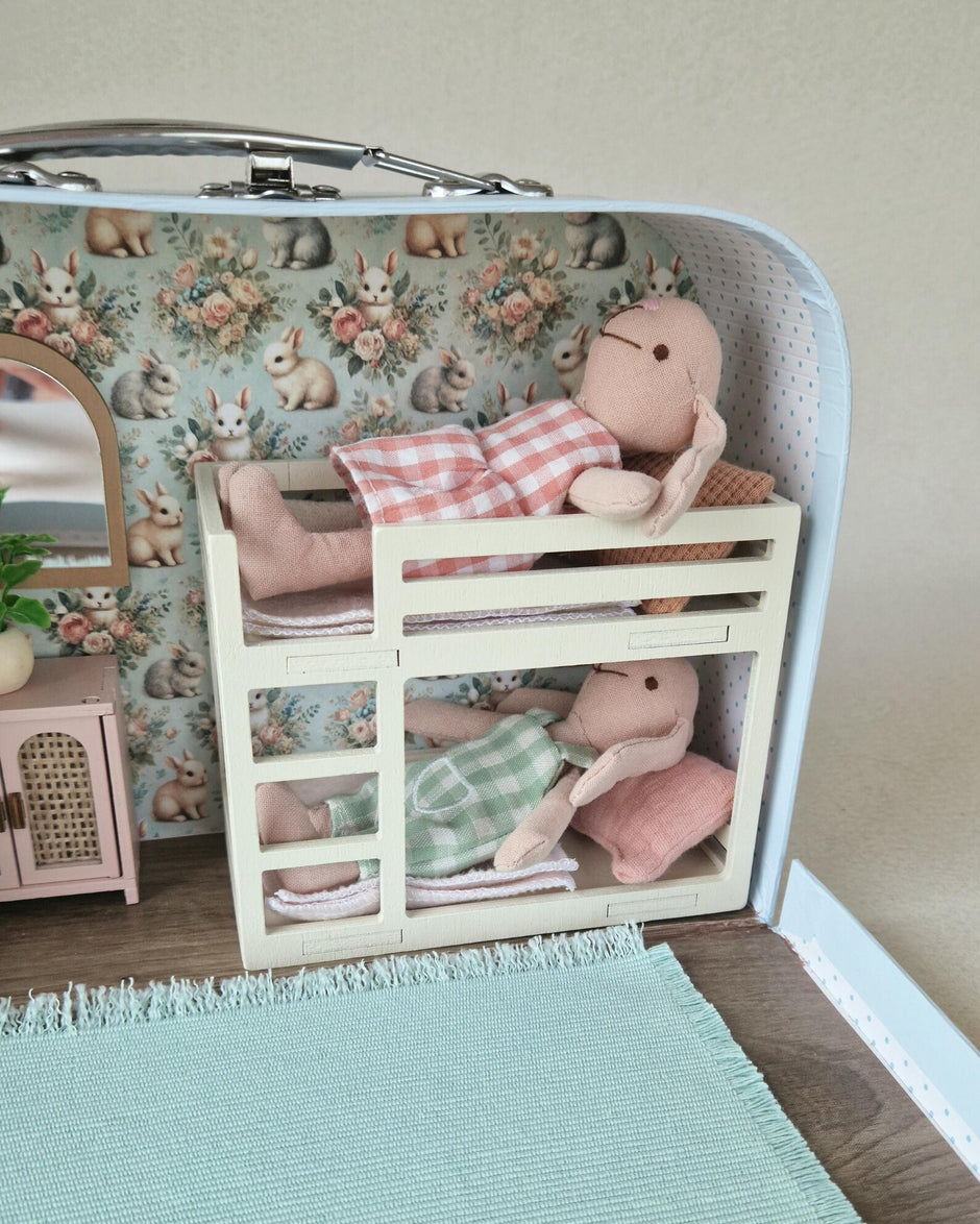 Kleines Puppenhaus im Koffer, Hasennest, Puppenhaus, Miniaturmöbel, Maßstab 1:12, Maileg Mäusehaus