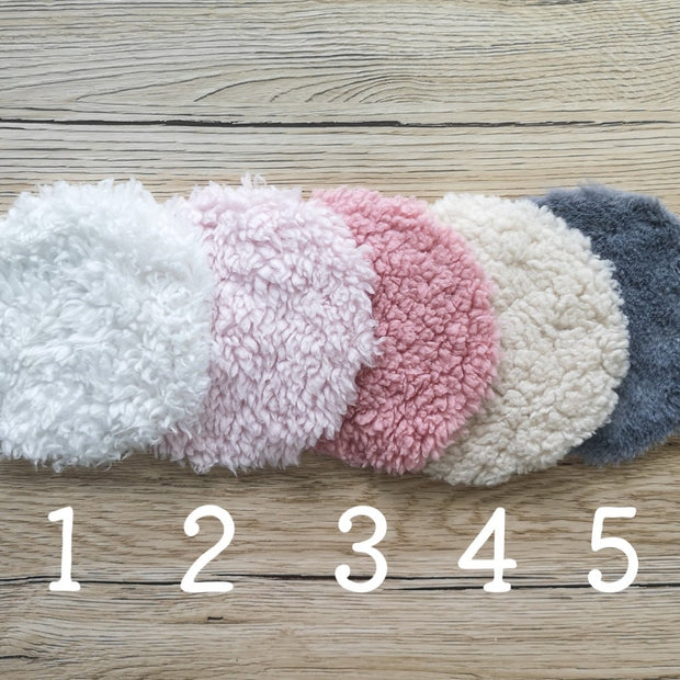 Runder Miniaturteppich, Puppenhausdekoration, moderner Miniaturteppich, Maßstab 1:12