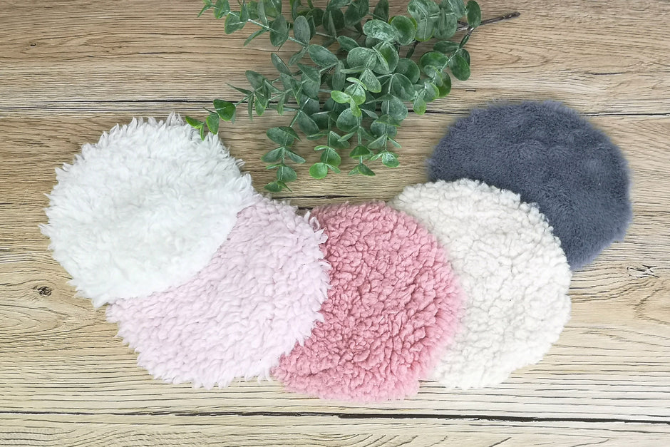 Runder Miniaturteppich, Puppenhausdekoration, moderner Miniaturteppich, Maßstab 1:12