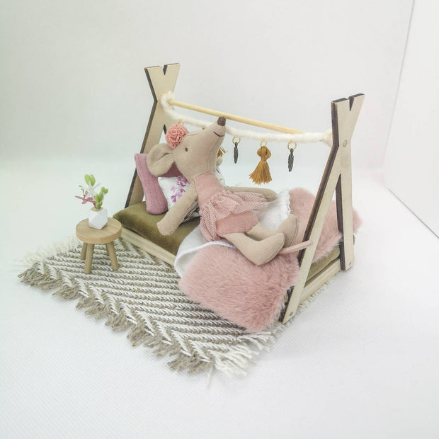 Dolhouse Miniaturmöbel im Maßstab 1:12 / Blush / Kinderzimmer / Bett / Maileg Maus / Holzmöbel