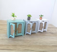 Puppenhaus-Schrank aus der Mitte des 20. Jahrhunderts, Miniatur-Sideboard, moderne Miniatur-Maileg-Mäusemöbel, Maßstab 1:12