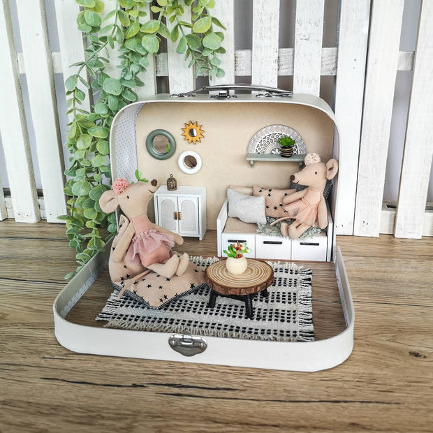 Little Fjord House – Puppenhaus im kleinen Koffer