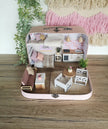Blush Haven – Puppenhaus im mittleren Kofferformat