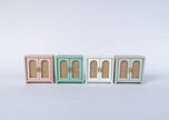 Puppenhaus-Schrank aus der Mitte des 20. Jahrhunderts, Miniatur-Sideboard, moderne Miniatur-Maileg-Mäusemöbel, Maßstab 1:12