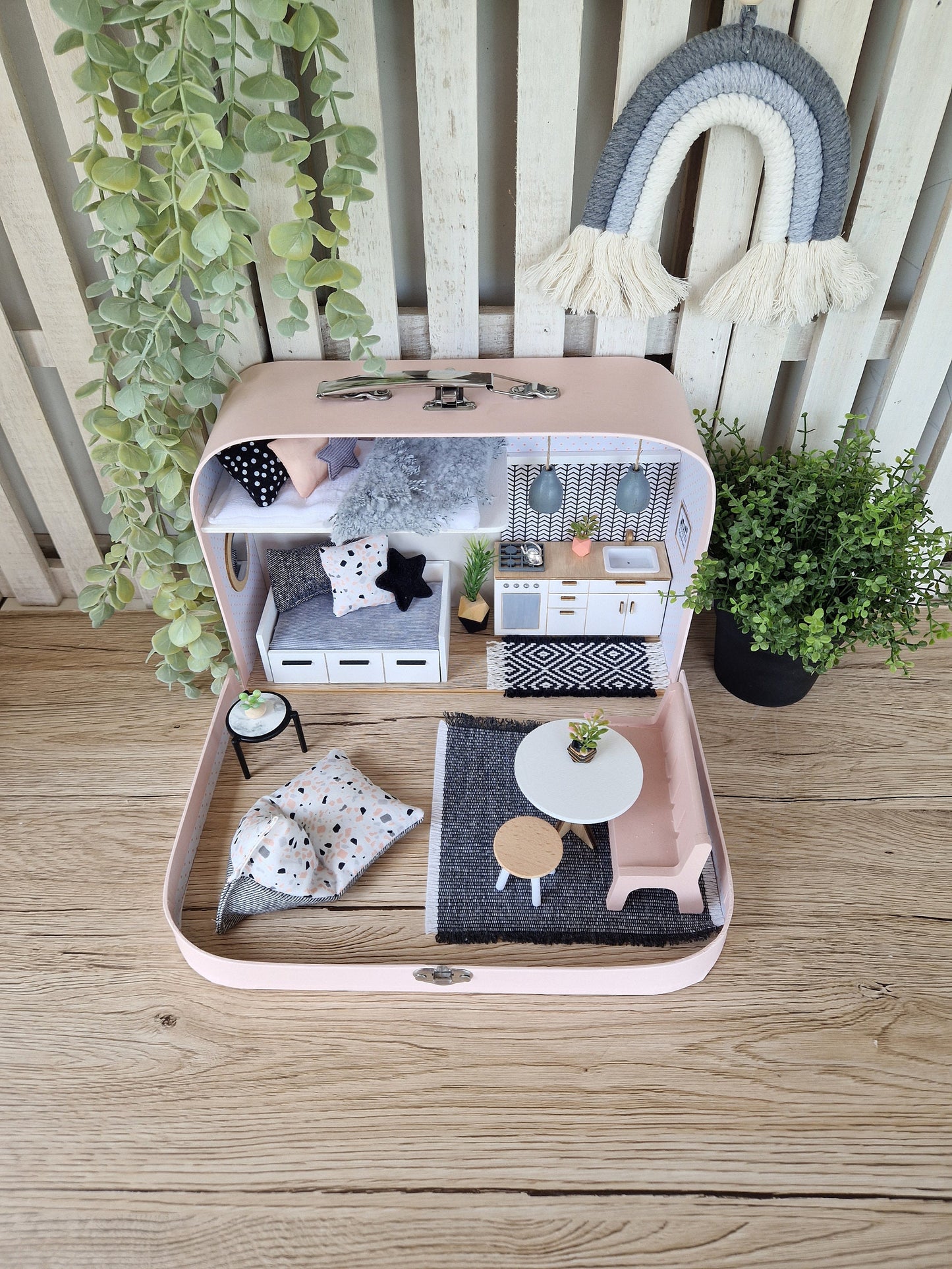 Blush Blueberry – Puppenhaus mit mittelgroßem Koffer