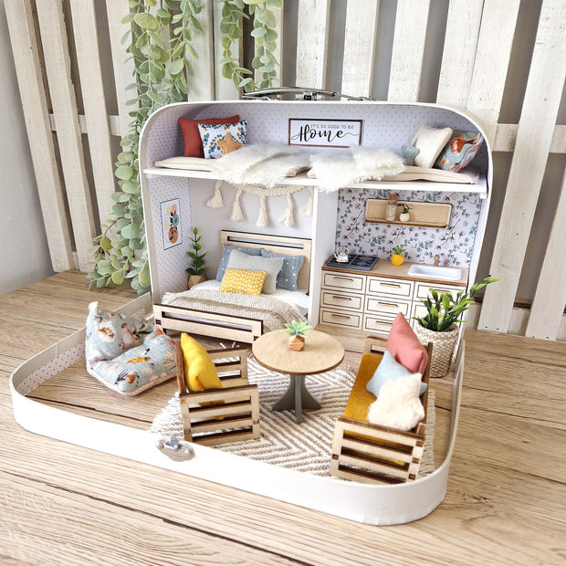 Bluebird Cottage – Großes Koffer-Puppenhaus