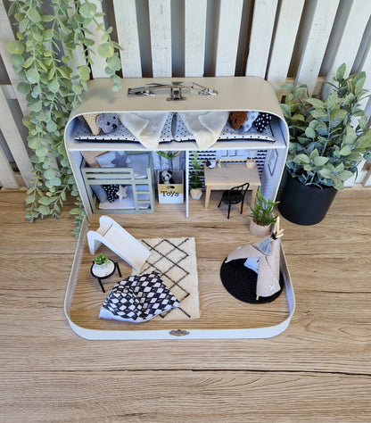 Shades of Fun – Großes Koffer-Puppenhaus