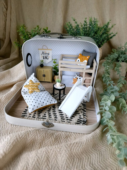 Tiny Joy – Puppenhaus im kleinen Koffer