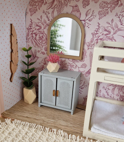 Blumenrosennest – Puppenhaus im kleinen Koffer