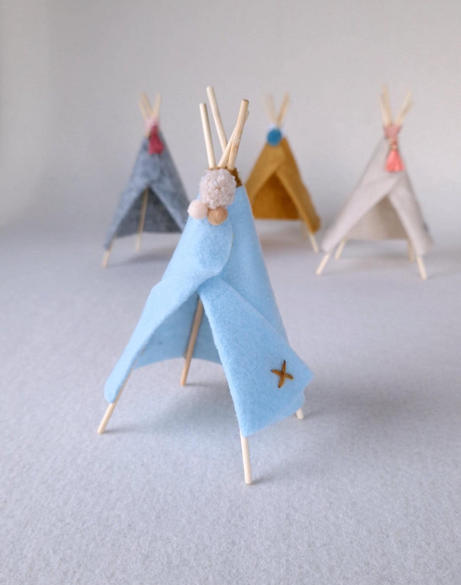 Miniature Felt Teepee, handmade 1:12 miniature – photo 3