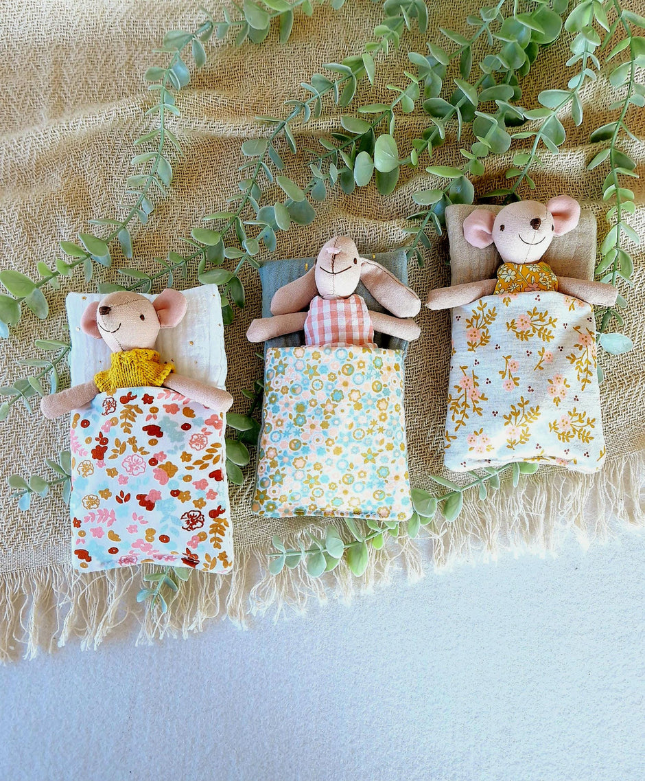 Soft Fabric Sleeping Bag, 1:12 Scale