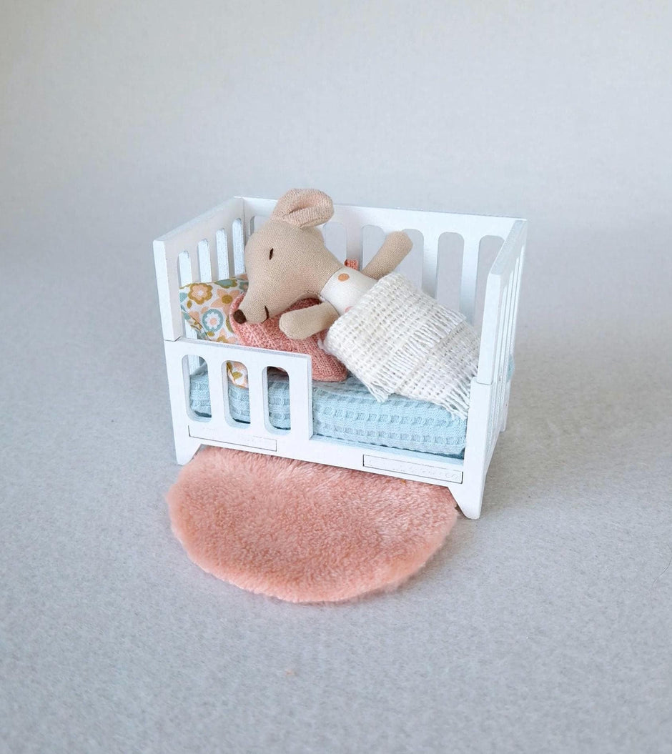 Miniature Baby Crib Set – White, handmade 1:12 miniature