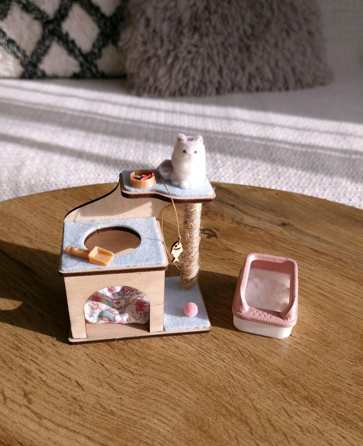 Miniature Cat House with Little Cat, 1:12 Scale, handmade – photo 9