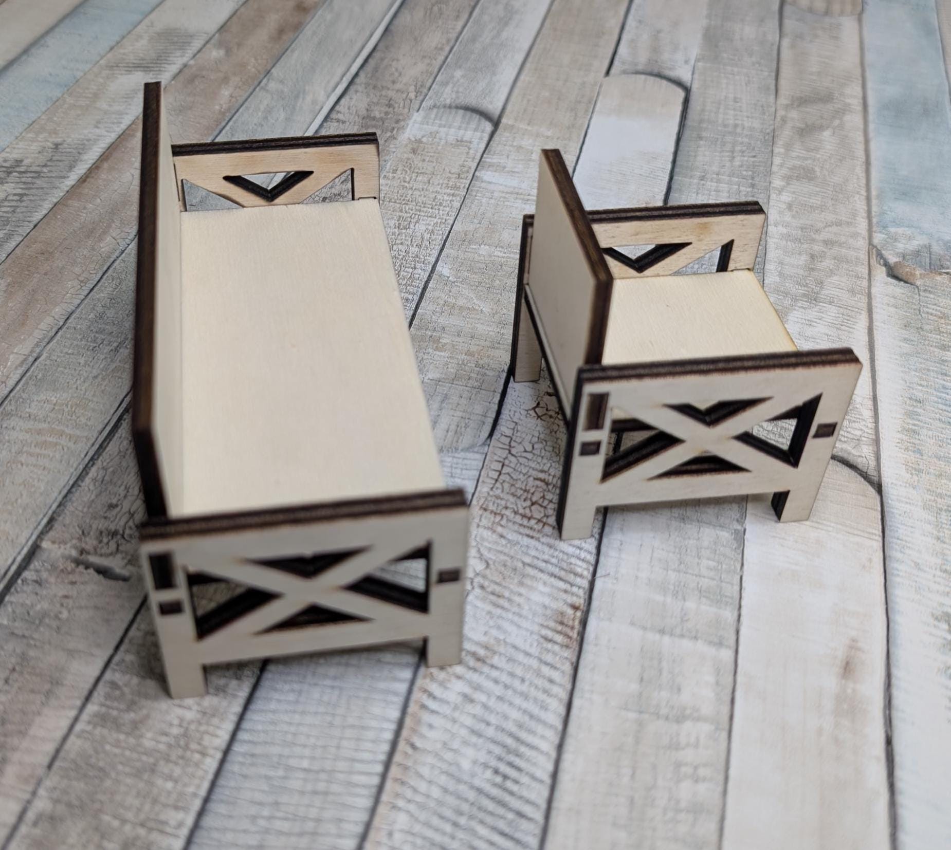 Moderne DIY-Miniatur-Sofagarnitur – Wohnzimmermöbel aus Holz für Maileg & Puppen