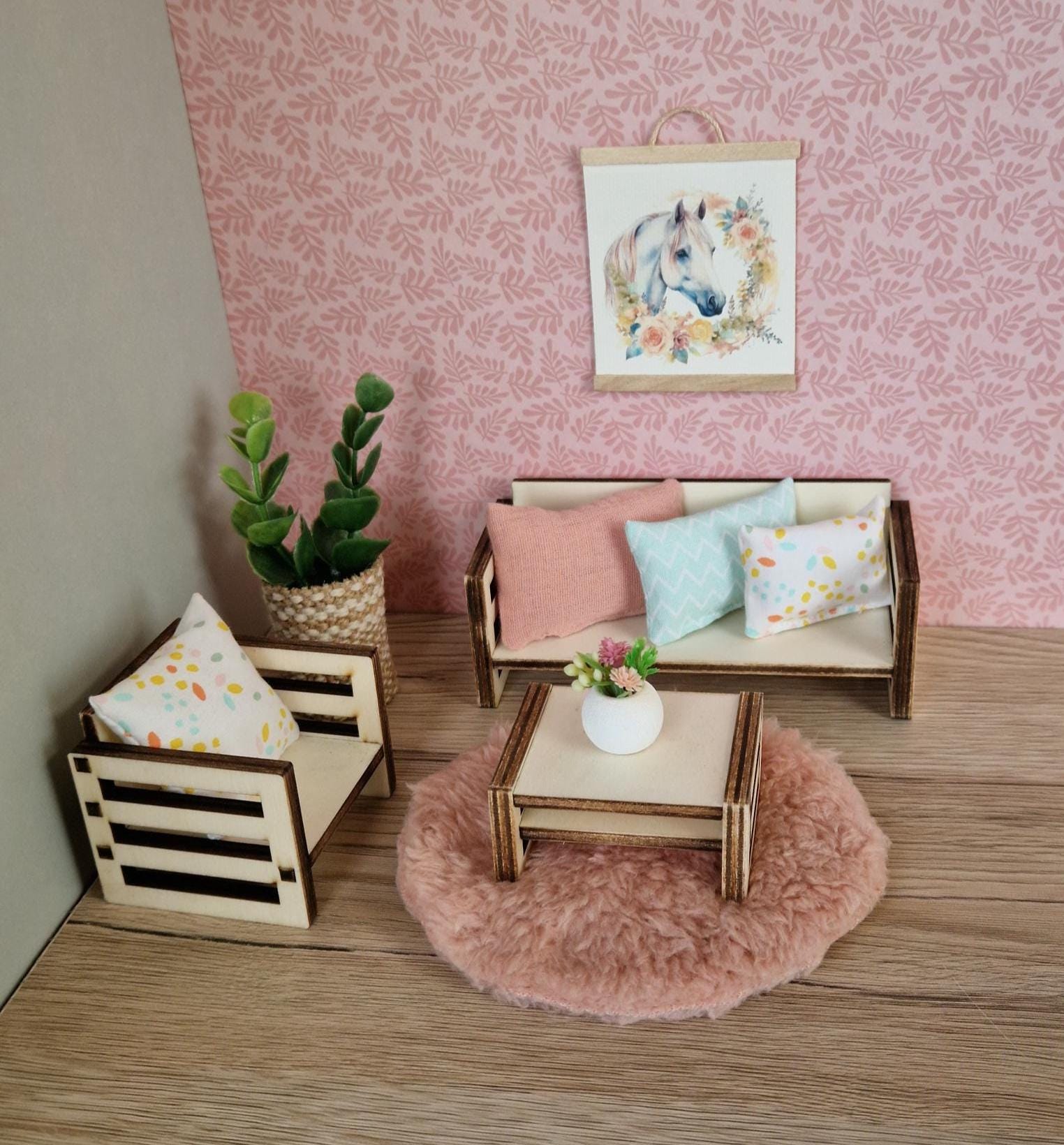 Skandinavische Miniatur-Sofagarnitur selber bauen – Moderne Holzmöbel für Maileg & Puppenhausspiele