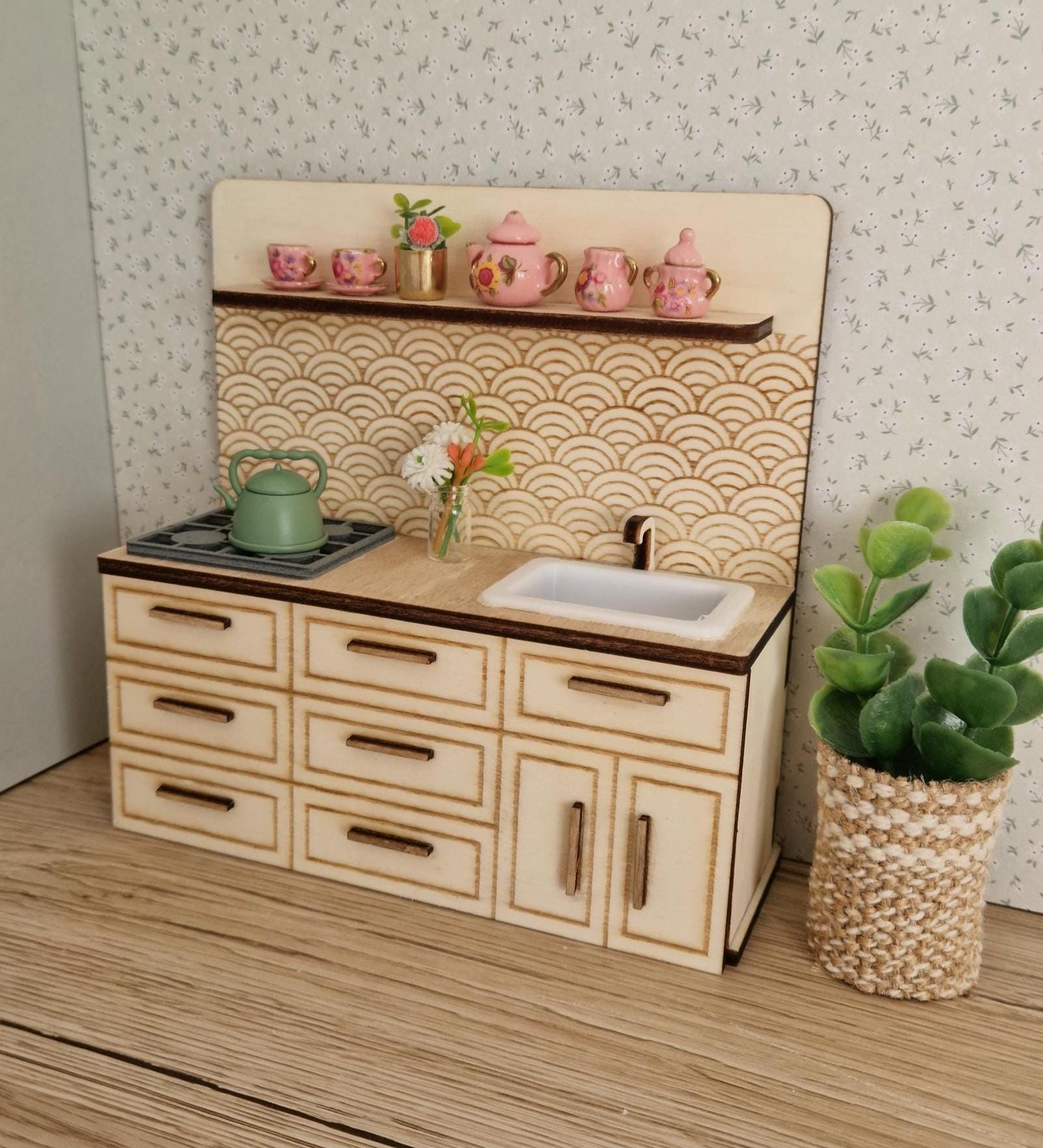 Miniaturküchenset zum Selberbauen – Holzmöbel für Maileg & Puppen