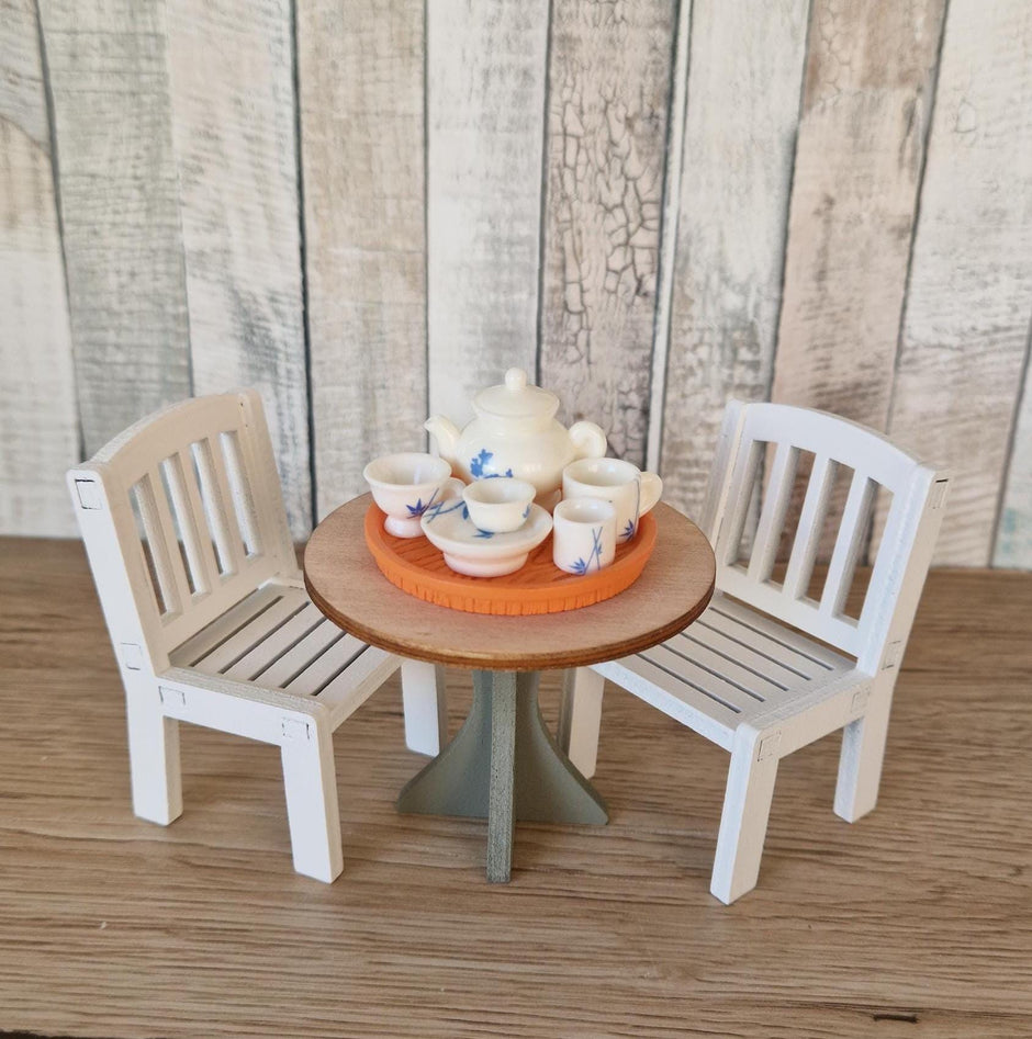 DIY-Miniatur-Essgruppe – Stuhl- und Tisch-Duo