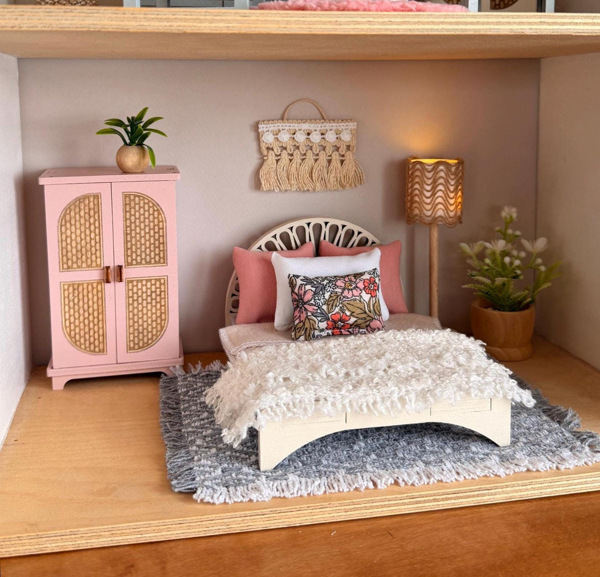 Dollhouse Double Bed – Wooden Bedroom, 1:12 Scale, handmade