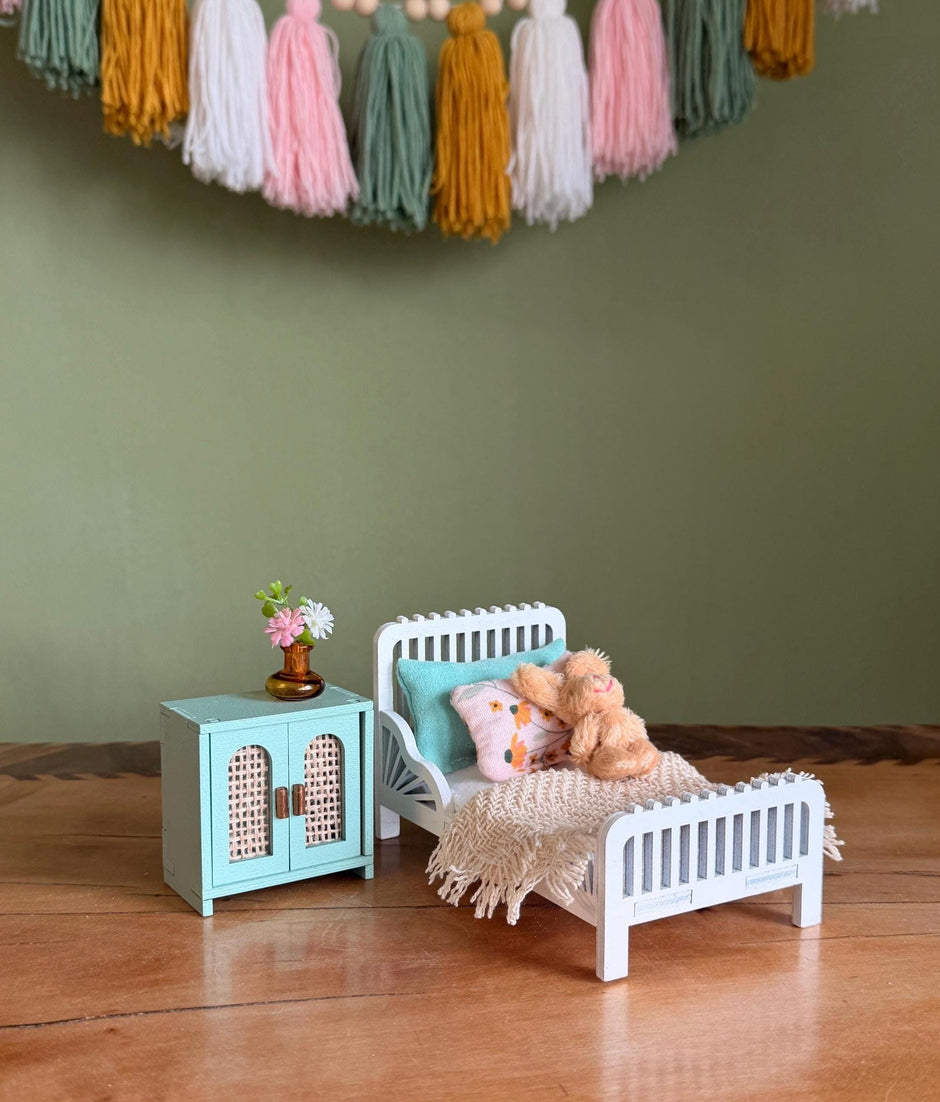Ballerina Bedroom Set – Bed with Bedding, handmade 1:12 miniature