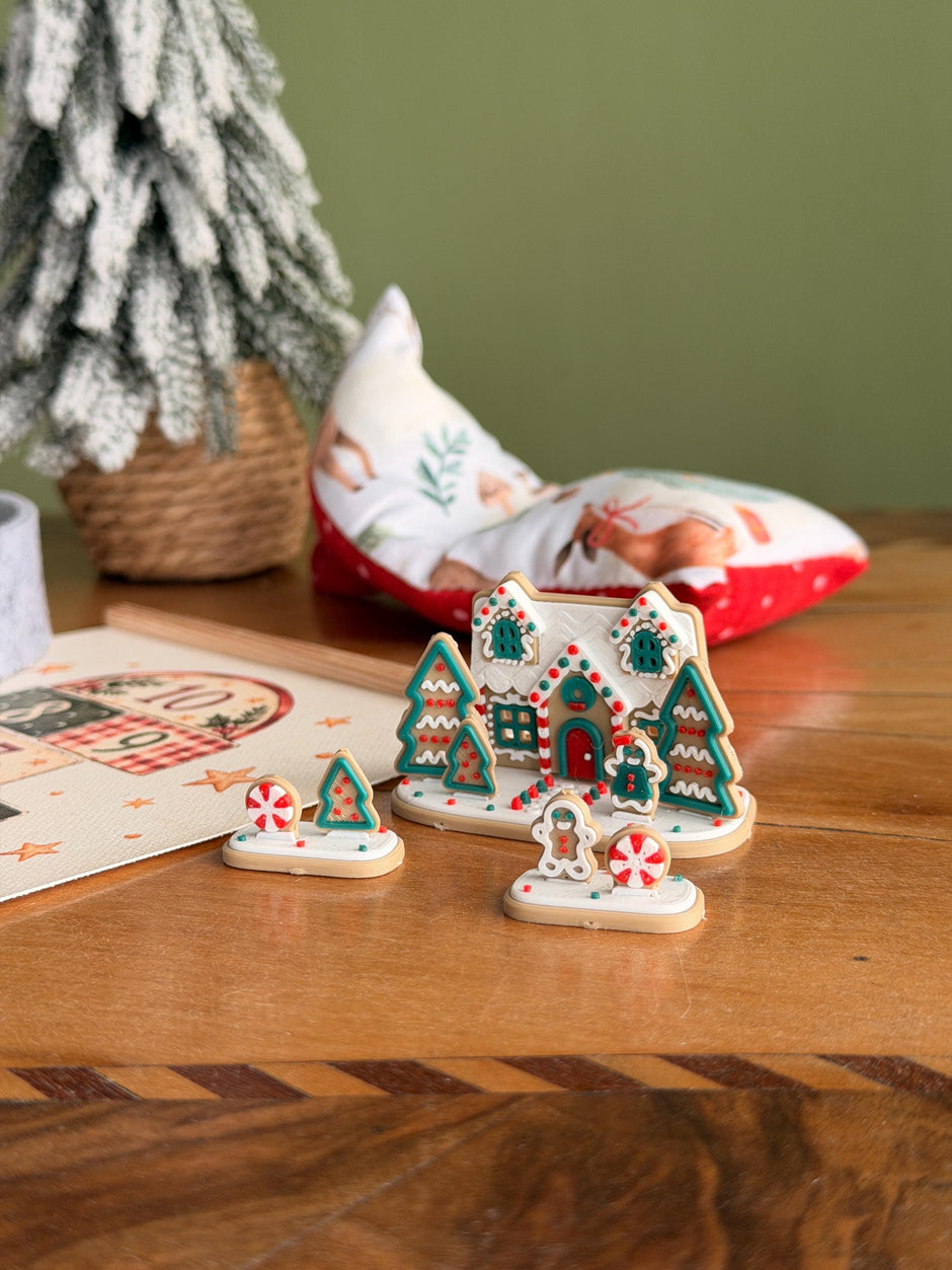 Gingerbread House – Miniature Christmas Set – photo 5