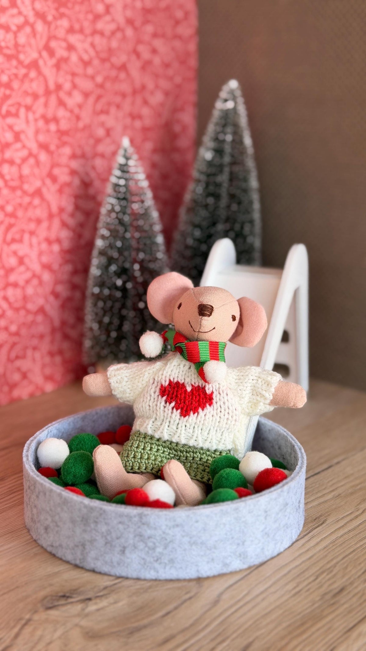 Christmas Slide Set – Miniature Slide with Pom-Pom Ball Pit – photo 3